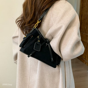 腋下包 女式 洋气精致百搭高级时尚 复古简约单肩手提通勤2025秋季