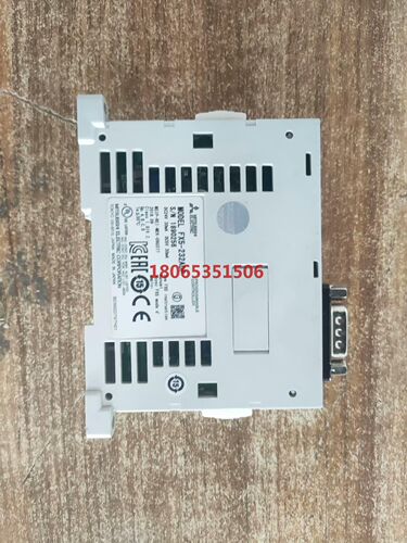 三菱FX5U通信适配器FX5-232ADP