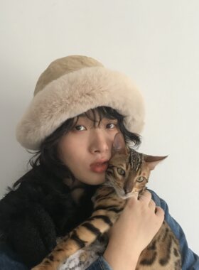 毛绒护耳帽拼接保暖休闲可爱