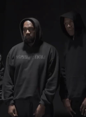 YZY现货GOSHA Black Dog Hoodie俄文黑狗帽衫连帽卫衣坎爷同款