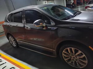 别克昂科威车门立柱B柱外饰板
