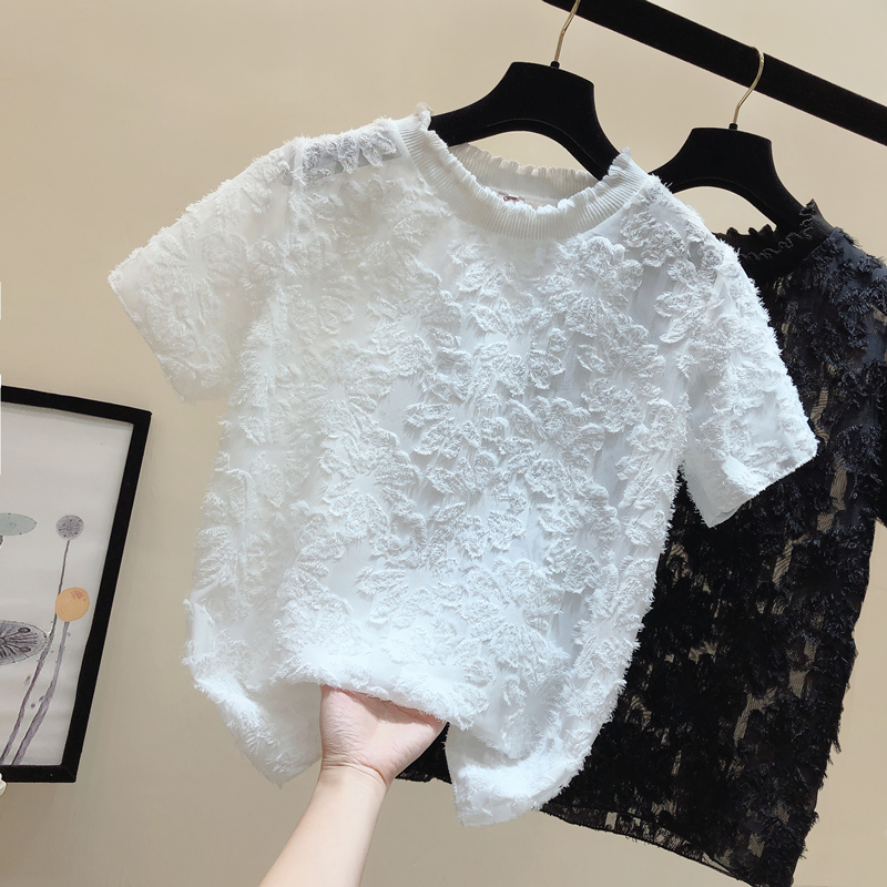 2020夏季新款短袖蕾丝衫女很仙的上衣设计感小众洋气宽松镂空小衫