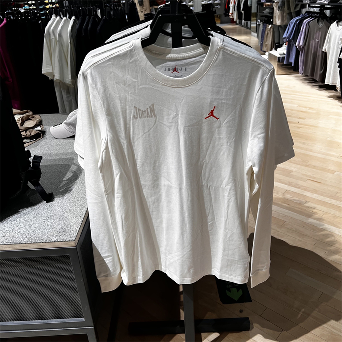 Nike/耐克Jordan男子新款休闲透气印花刺绣长袖运动T恤IM3387-133