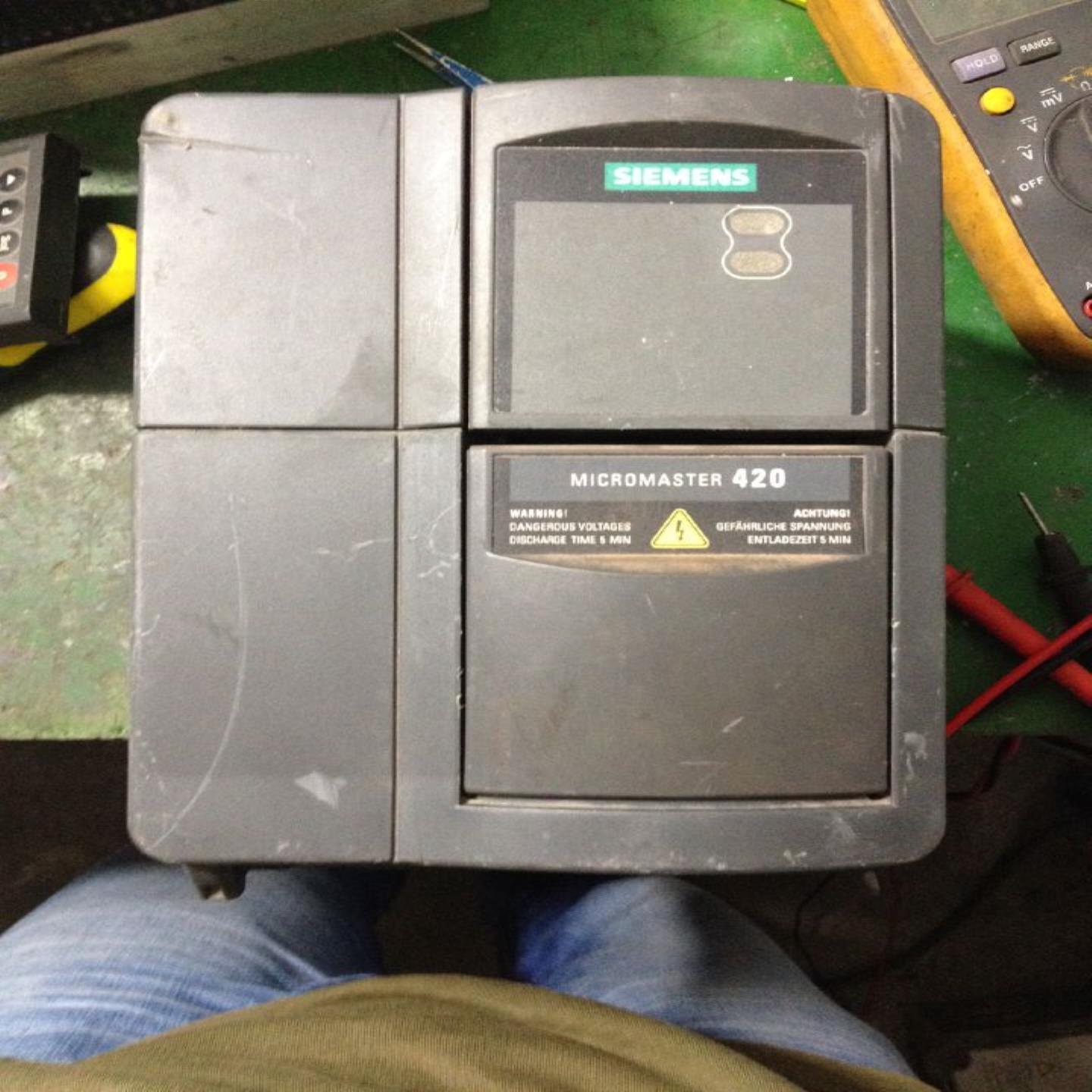 剪线西门子420系列3KW变频器6SE6420-2UD23-0BA1询价