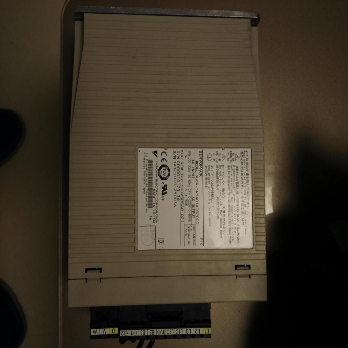 安川品牌驱动器SGDV-5R5A01A002000或者SGDV-5R5A01A九成新询价