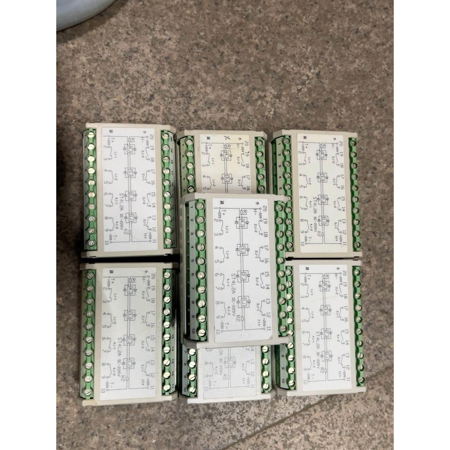 议价ST4L 2A DC-220V 继电器．二手拆机成色如图询价