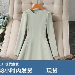 绿色长袖洋装子女春秋法式气质小个子高级感礼服裙收腰显瘦短裙