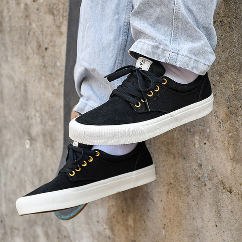 极路客弹头黑白金扣色男女款板鞋耐磨减震透气低帮专业经典滑板鞋