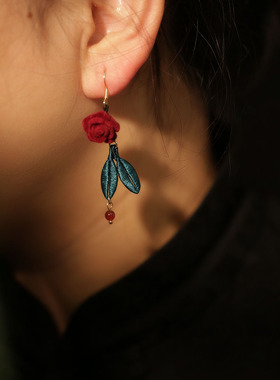 冬天红色耳环新娘中式耳坠纯银缠花马面裙山茶花汉服耳饰古风流苏