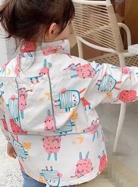 包邮断码清仓女童秋冬加绒冲锋衣连帽可爱卡通满印户外防风外套