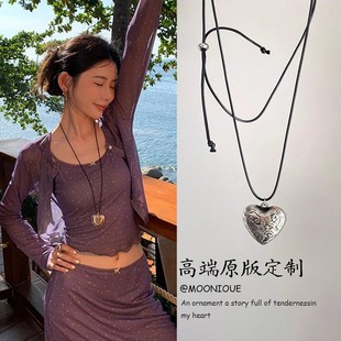复古雕刻爱心吊坠项链女小众设计高级感卫衣链轻奢气质百搭锁骨链