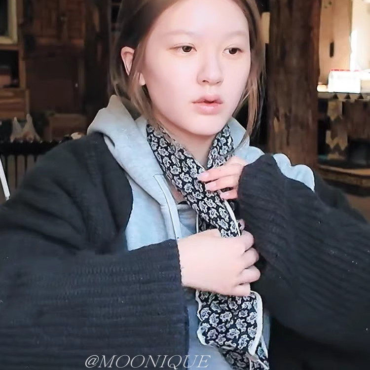 赵露思同款黑白腰果花丝巾简约复古通勤风系脖领巾韩系气质配饰女,服饰配件/皮带/帽子/围巾,围巾/丝巾/披肩,淘宝优惠券,粉丝福利购,淘宝优惠卷