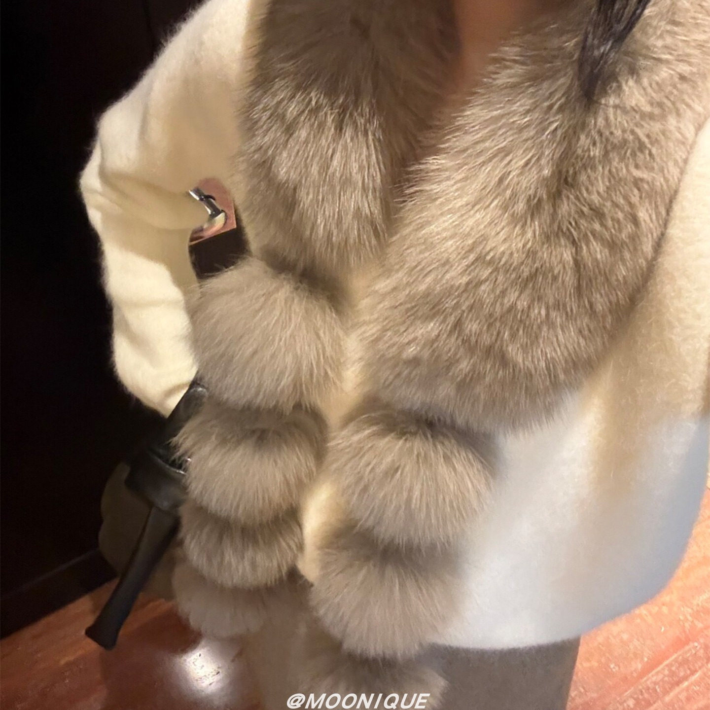 韩系高级感仿狐狸毛围巾女秋冬毛球氛围感毛茸茸围脖加厚保暖披肩,服饰配件/皮带/帽子/围巾,围巾/丝巾/披肩,淘宝优惠券,粉丝福利购,淘宝优惠卷