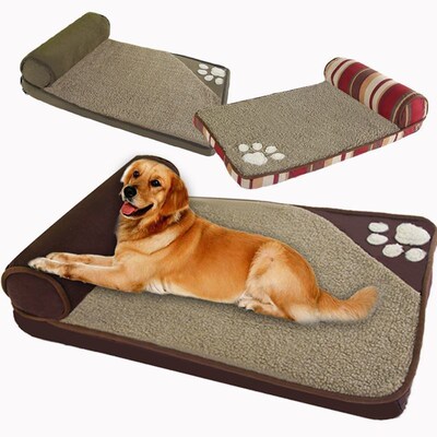 Pet dog house puppy dog bed pillows on the bed