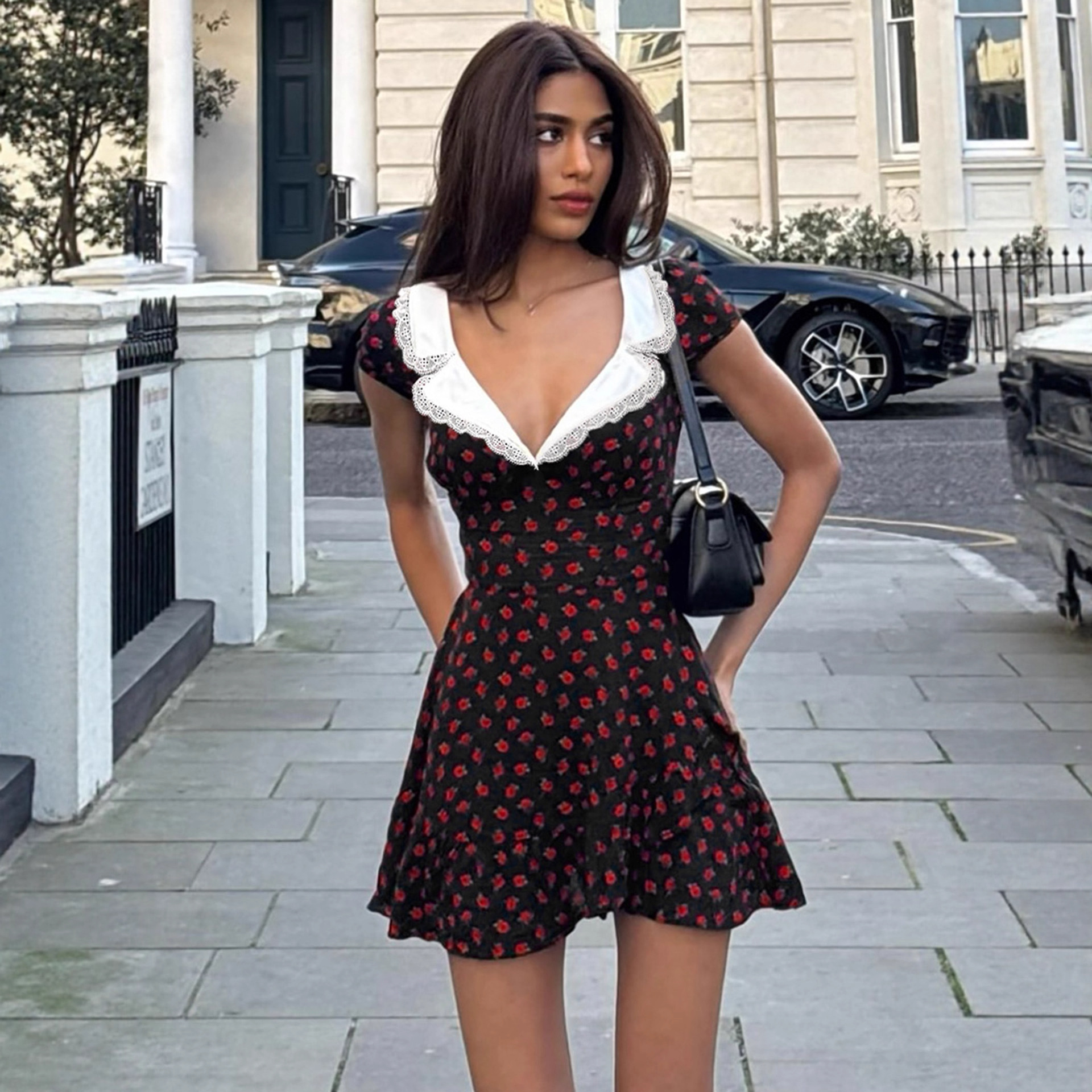 ins欧美跨境甜美玫瑰印花撞色大v领高腰显瘦a字连衣裙短款新