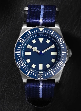 实心钛表NH35 PT5000机械自动手表战术蛙土豆壳200米潜水男表42mm