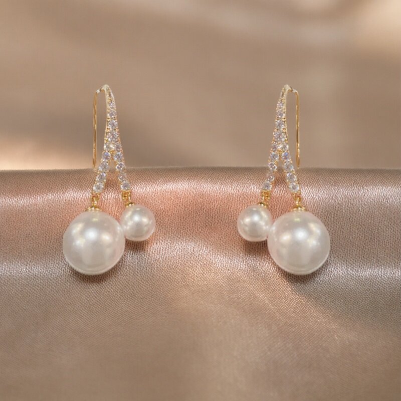 小众精致时尚镶钻大小珍珠耳钩