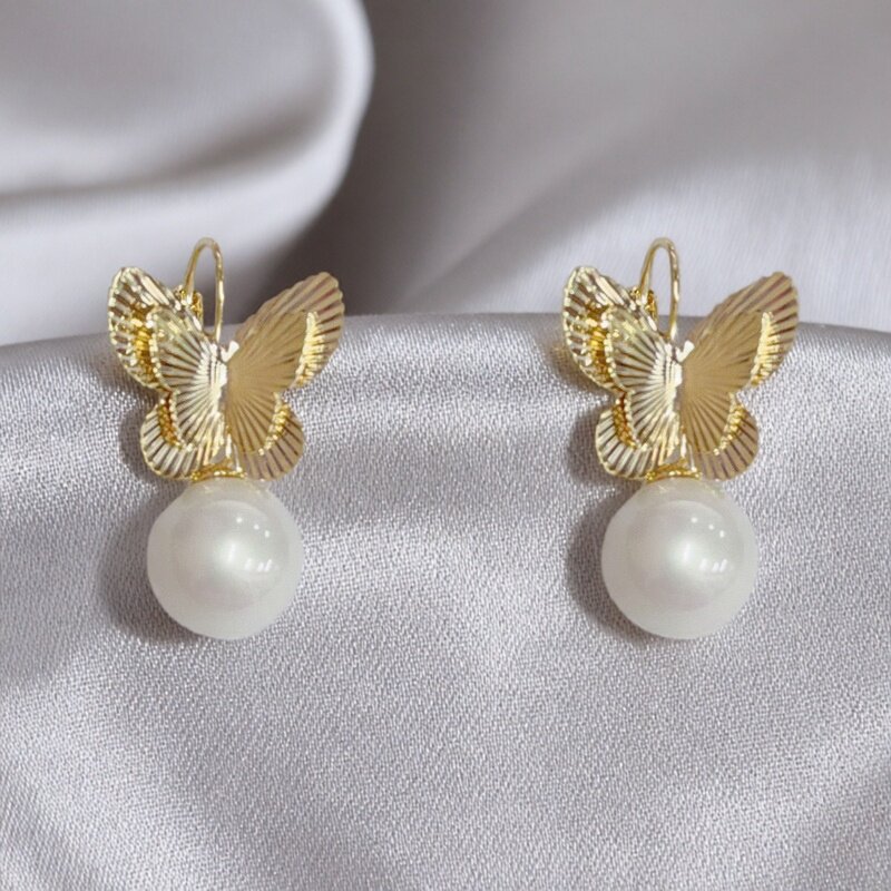 时尚简约金属蝴蝶珍珠耳钉