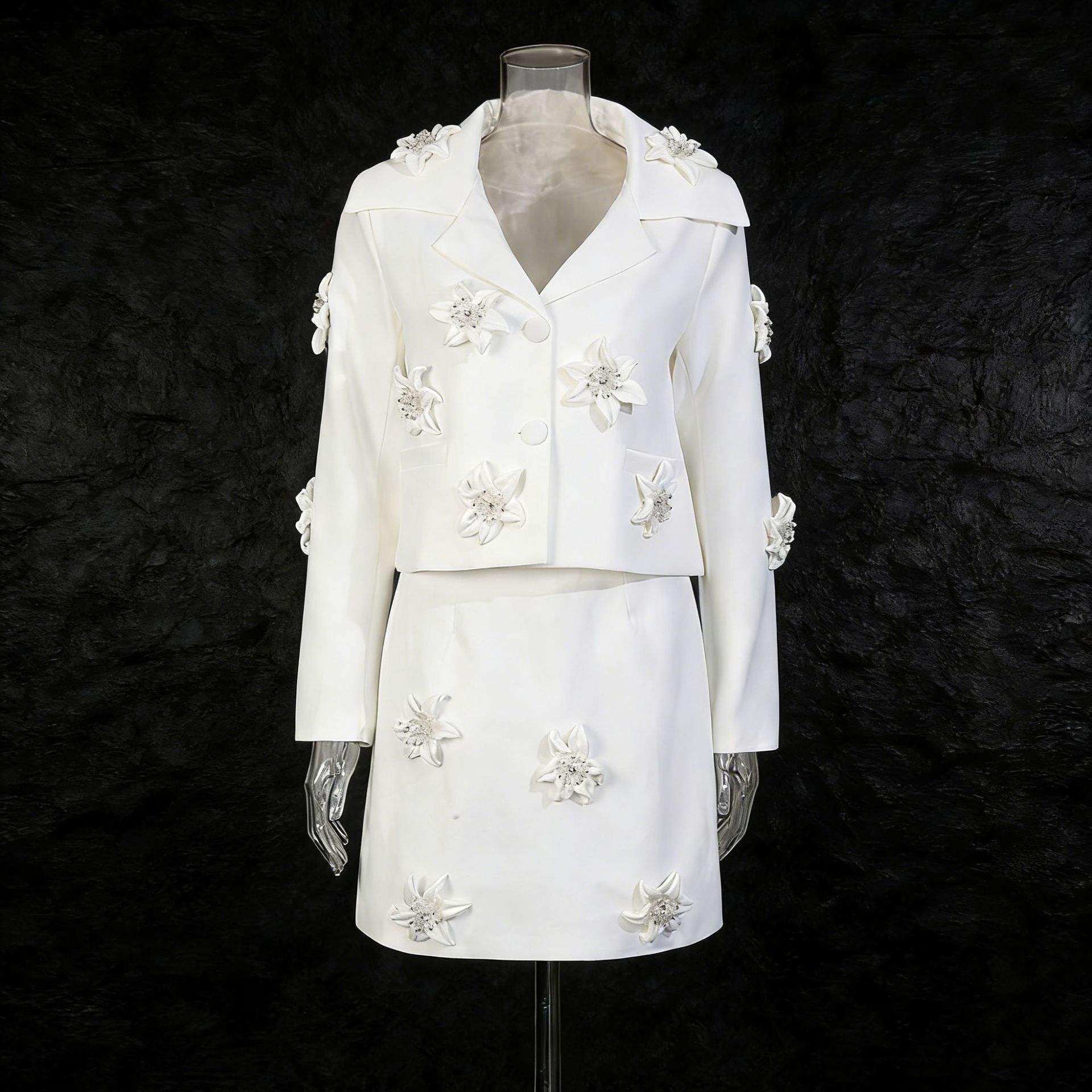 新款小众设计感立体花朵两件套 2025冬翻领两粒扣上衣+高腰半身裙,女装/女士精品,时尚套装,淘宝优惠券,粉丝福利购,淘宝优惠卷