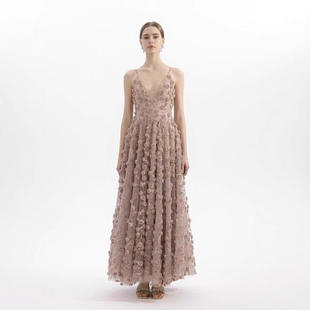 2025薄款 气质显瘦蕾丝长裙 玫瑰网纱盘带绣连衣裙婚纱礼服面料时尚