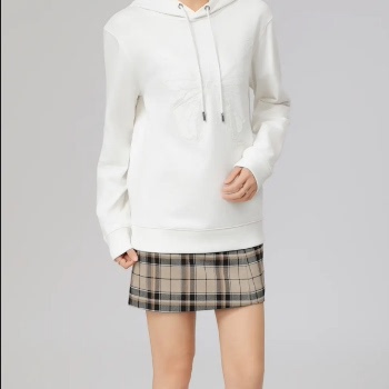 蝴蝶绣花抽绳连帽休闲卫衣