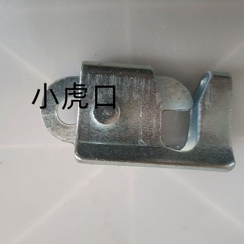 猪用产床配件加厚锁扣扣门 猪定位栏猪保育床门锁猪用产床碰锁