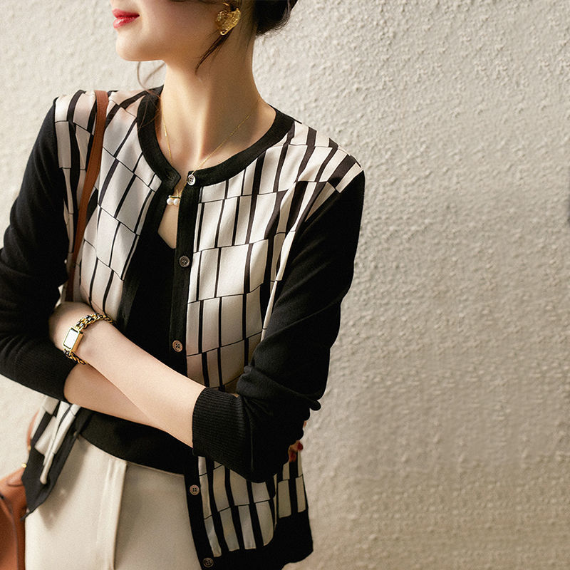 早春针织开衫女黑白钢琴键2022春秋撞色洋气毛衣外套百搭短款上衣