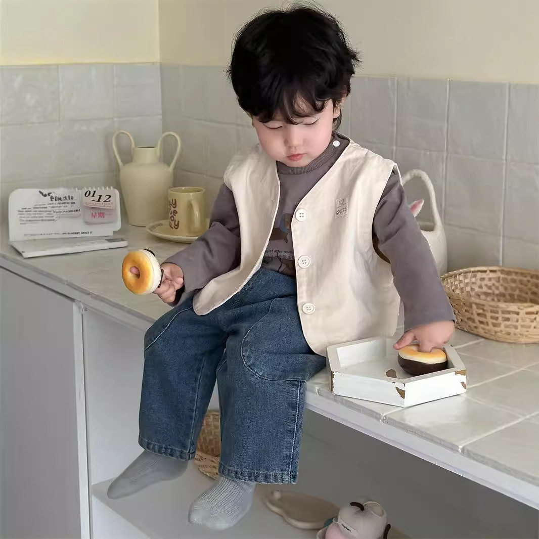 儿童春季衣服女宝宝春装马甲2026春款韩版童装男童卫衣牛仔裤套装