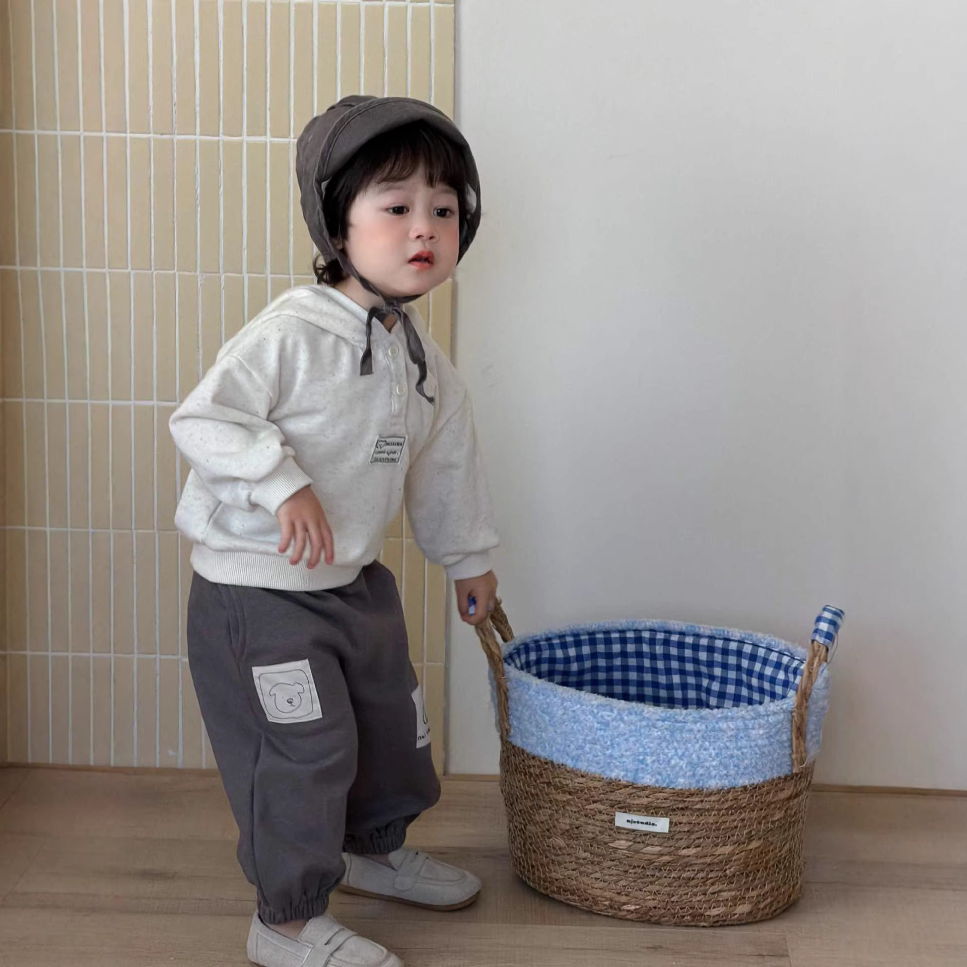 宝宝春款服装2026新款韩版童装儿童春季衣服男童连帽卫衣卫裤套装