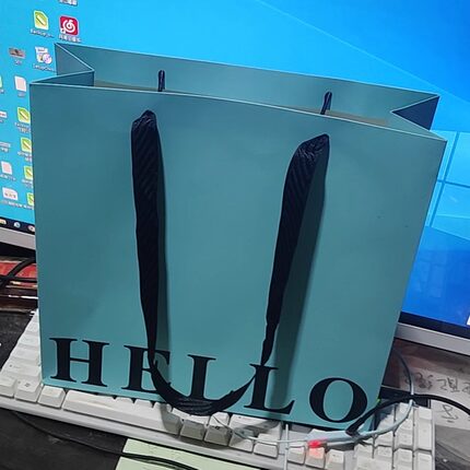 服装纸袋手提袋免费印Logo纸袋茶叶袋礼品袋外卖袋奶茶袋各种定制