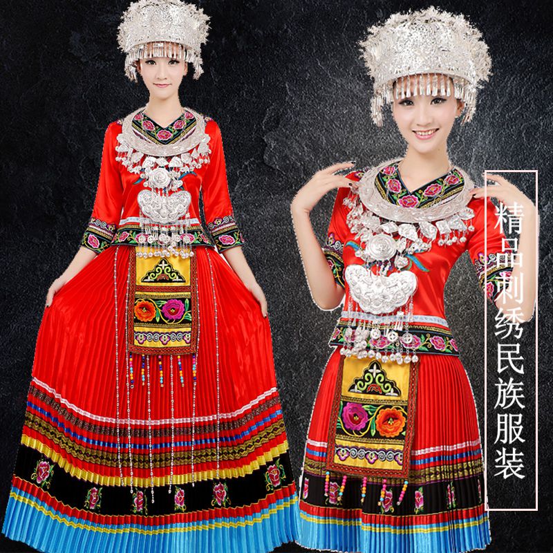 新款苗族服装女演出舞蹈云南民族风长裙贵州少数民族男侗彝族刺绣