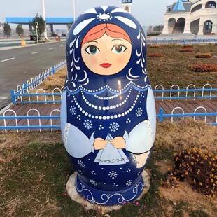 玻璃钢仿真大型俄罗斯套娃雕塑俄式厨房套娃摆件户外彩绘套娃定制