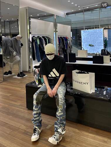 G家牛王重工艺洗水激光数码印花直筒长裤糜烂嘻哈牛仔裤男 非UC85