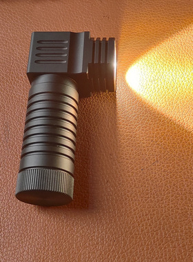 21700拐角强光手电 L型LUMZOO  狼族GH10P