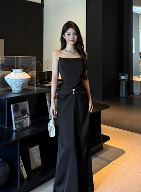 高级感黑色抹胸缎面连衣裙女名媛生日宴会晚礼服裙性感鱼骨抹胸裙
