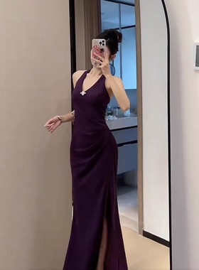 高级感紫色钻链挂脖裙女2025新款气质御姐风约会礼服裙镂空长裙子