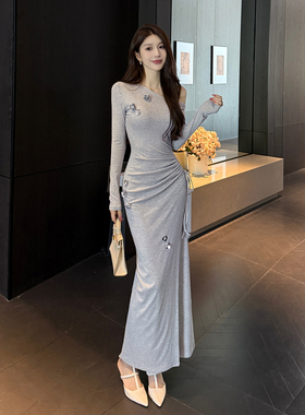 instunning缩褶立体花朵斜肩连衣裙女秋冬高级灰色长袖设计感长裙