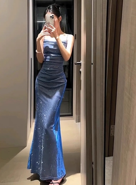 高级感轻奢蓝色亮片礼服连衣裙女圣诞穿搭性感露背宴会气质长裙子