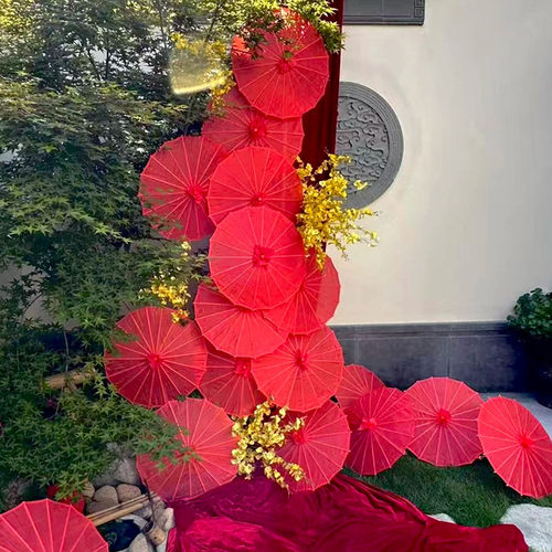 新中式古典婚礼布置新年装饰伞绸布红色油纸伞国风婚庆道具国潮