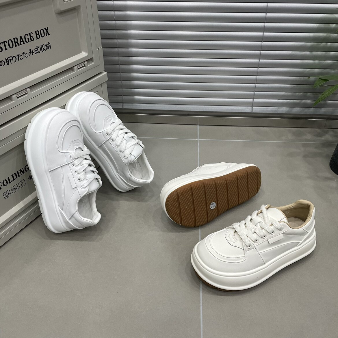 大头娃娃真皮小白鞋面包鞋女2026春新款休闲百搭超轻厚底单鞋板鞋