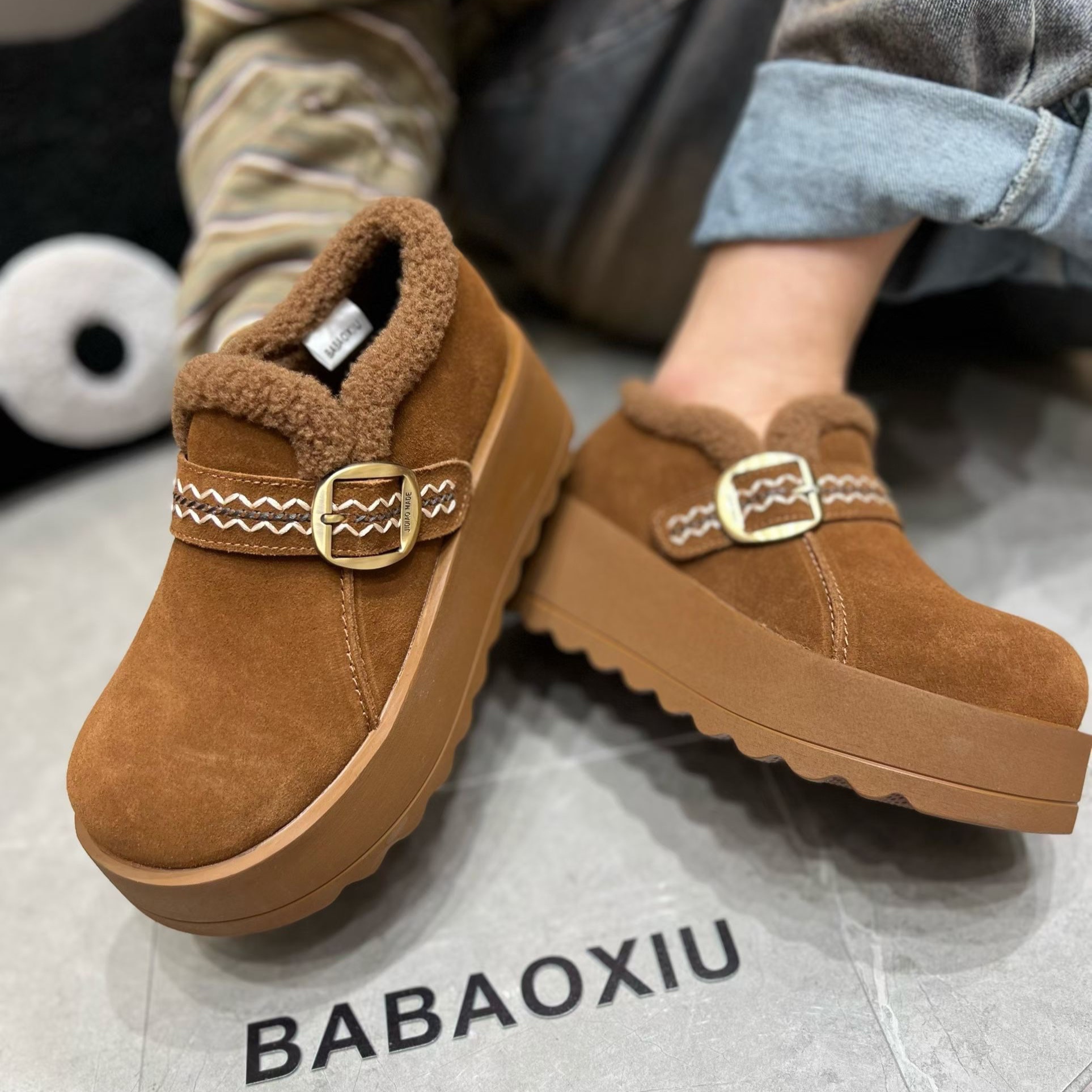 巴宝秀厚底反毛皮民族风勃肯鞋女2025冬新款复古增高加绒保暖棉鞋
