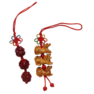 真安顺原色矿石朱砂桃木生肖属马虎狗挂件三合钥匙扣手机链送闺蜜