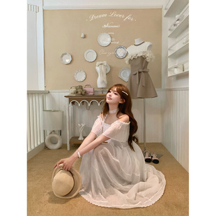 甜水仙 南意假日 温柔甜美气质小披风一字肩纯白连衣裙送蕾丝飘带