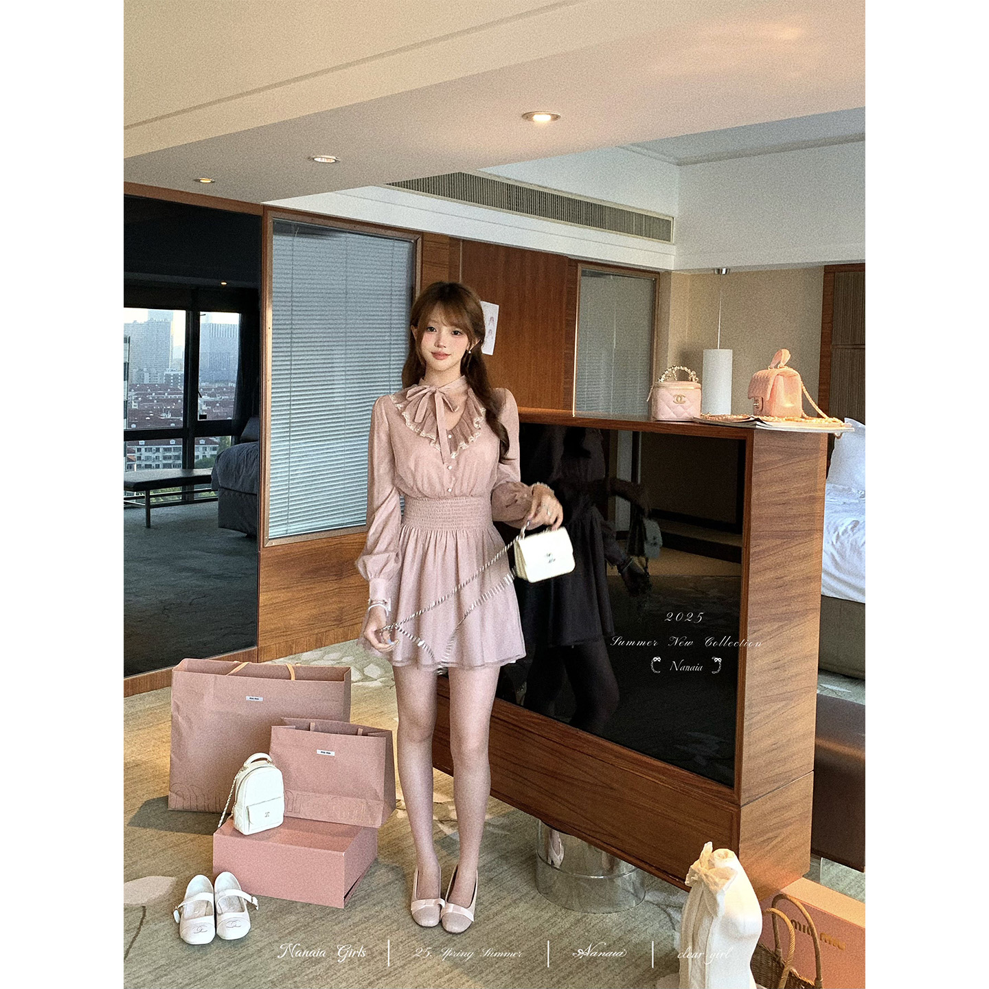 甜水仙 心动莓莓 v领系带蝴蝶结腰部打揽设计蕾丝花边拼接连衣裙