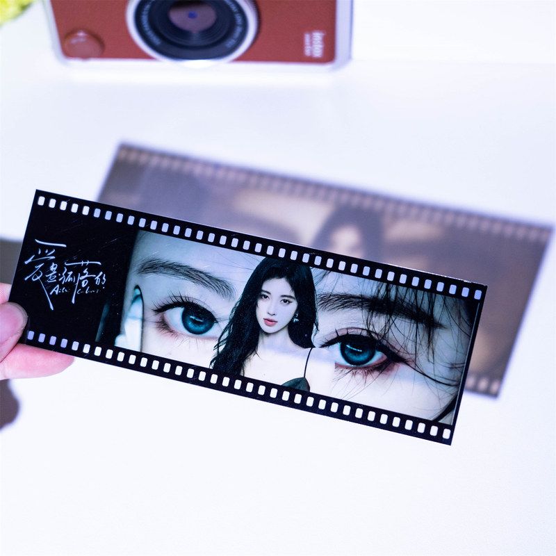 鞠婧祎人生四格书签高颜值美女明星小鞠小卡明信片周边送人卡片