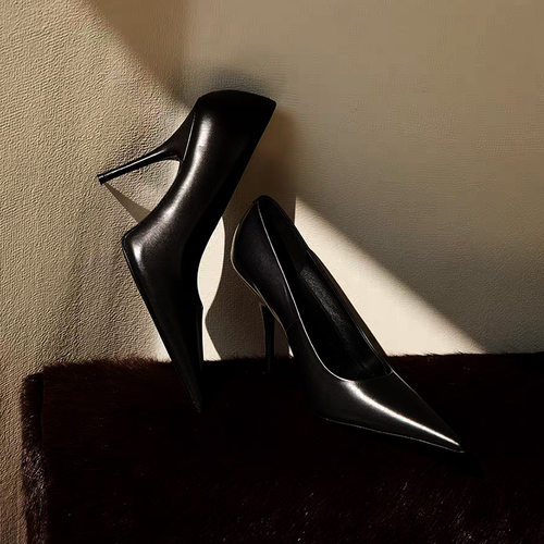 2026春夏新款尖头黑色时尚性感欧