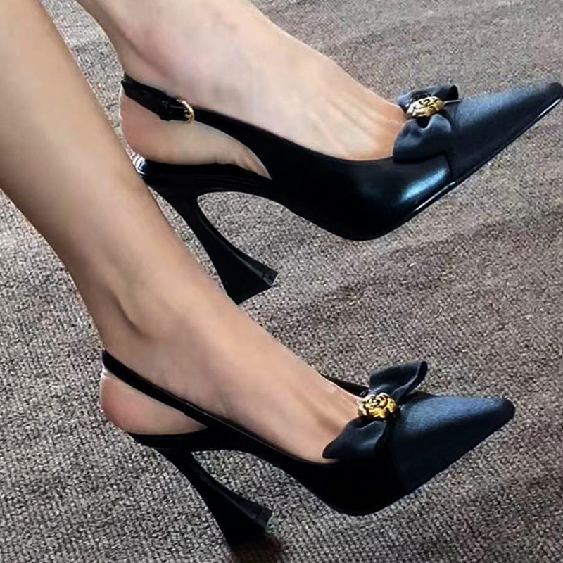 山茶花气质高跟鞋女2026春夏新款小香风尖头细跟气质一字带单鞋,女鞋,马丁靴,淘宝优惠券,粉丝福利购,淘宝优惠卷