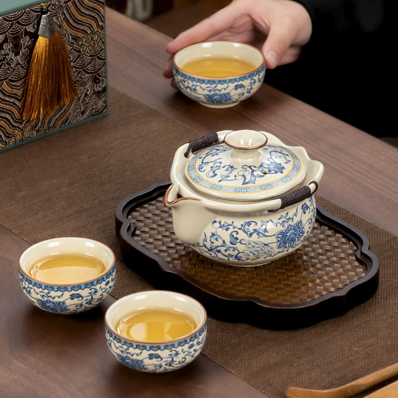 2025新款青花汝窑手抓壶盖碗茶杯功夫茶具套装高档陶瓷防烫泡茶壶