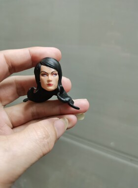 1/12黑凤凰头雕 人偶 非真人 mezco