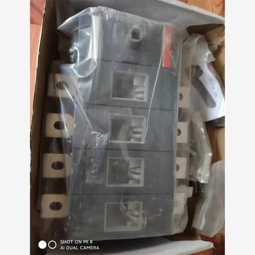 ABB隔离开关OT800E04P，只剩1台，保证全新原装正品，议价商品